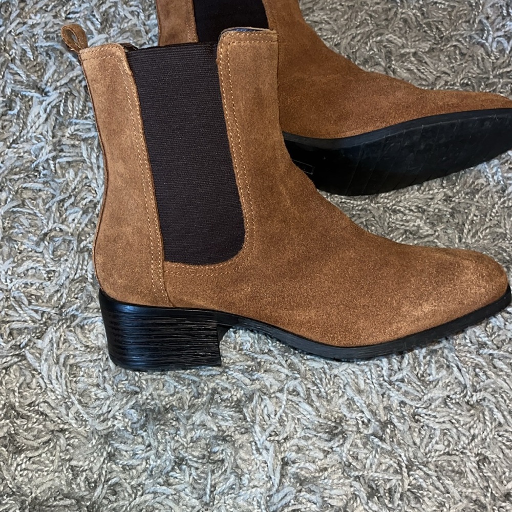 Kenneth Cole Reaction Brown Suede Ankle Boots - Picture 5 of 8